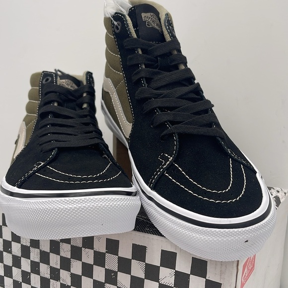 Vans Men’s Skate Sk8-Hi Black/Olive
VN0A5FCCBKO Sneakers - Picture 4 of 16